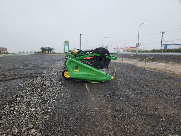 2024 John Deere HD35R Header Combine