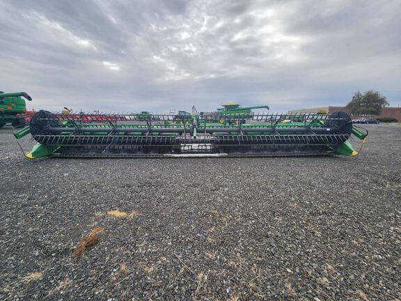 2024 John Deere HD35R Header Combine