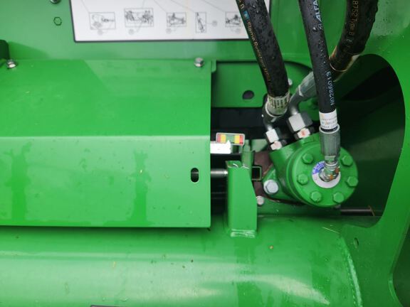 2024 John Deere HD35R Header Combine