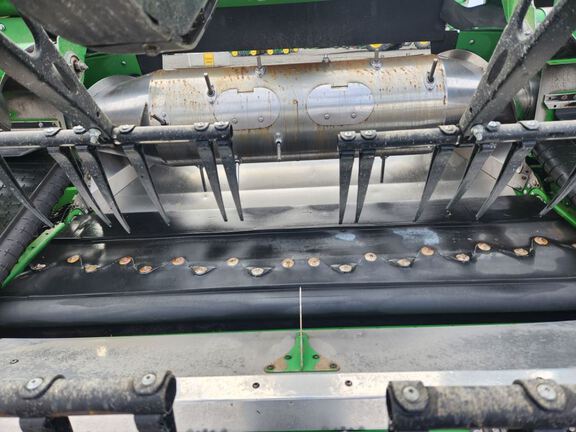 2024 John Deere HD35R Header Combine