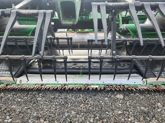 2024 John Deere HD35R Header Combine