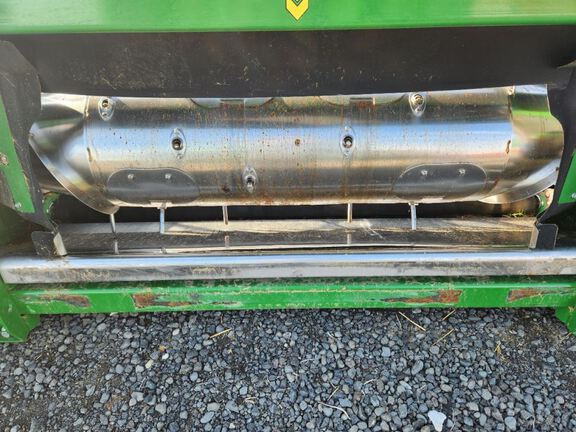 2024 John Deere HD35R Header Combine