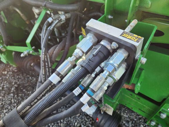 2024 John Deere HD35R Header Combine