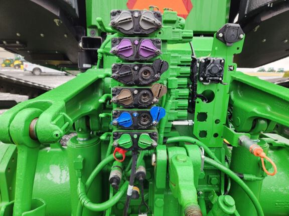 2022 John Deere 8RT 370 Tractor Rubber Track