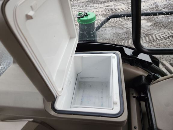 2022 John Deere 8RT 370 Tractor Rubber Track