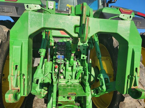 2021 John Deere 8R 370 Tractor