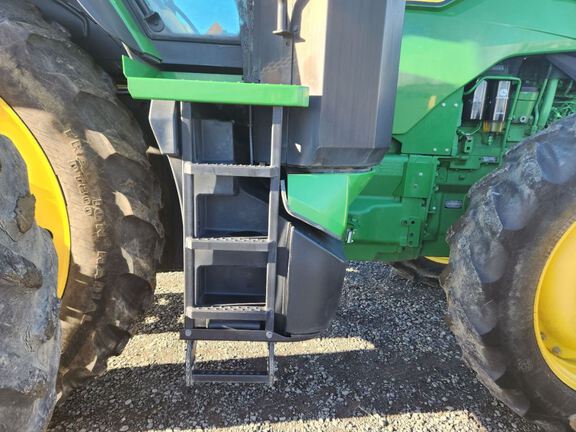 2021 John Deere 8R 370 Tractor