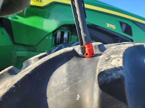 2021 John Deere 8R 370 Tractor