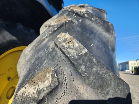 2021 John Deere 8R 370 Tractor