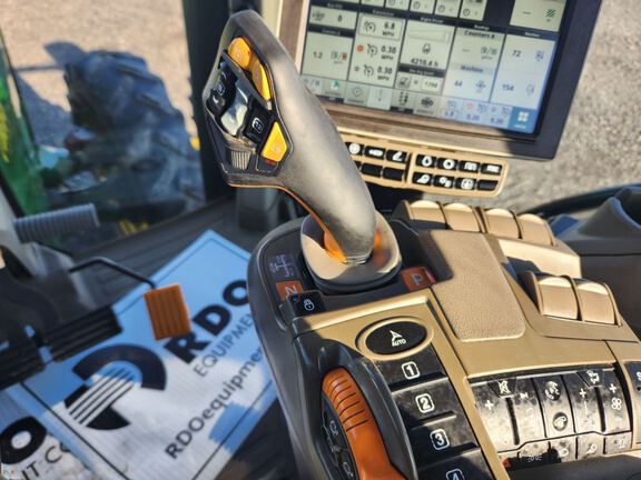 2021 John Deere 8R 370 Tractor