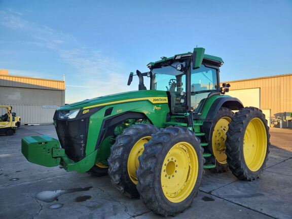 2021 John Deere 8R 370 Tractor