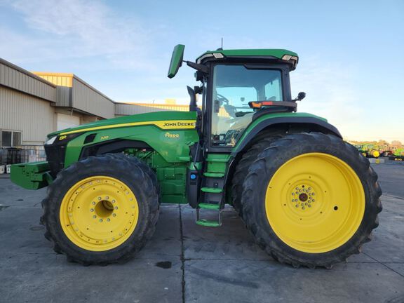 2021 John Deere 8R 370 Tractor