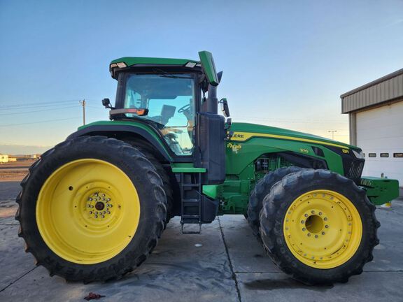 2021 John Deere 8R 370 Tractor
