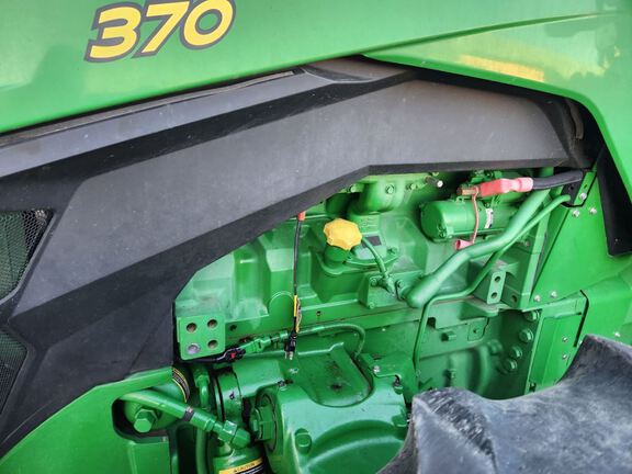 2021 John Deere 8R 370 Tractor