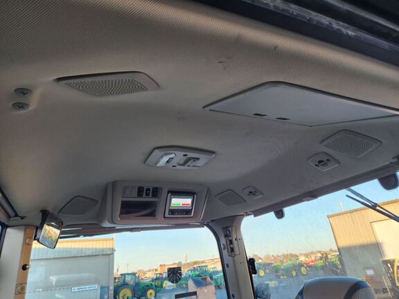 2021 John Deere 8R 370 Tractor