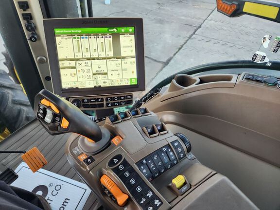 2021 John Deere 8R 370 Tractor