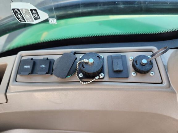 2021 John Deere 8R 370 Tractor