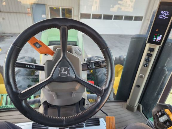 2021 John Deere 8R 370 Tractor