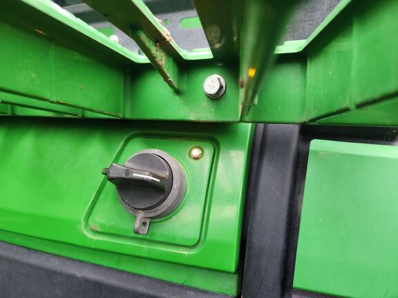 2021 John Deere 8R 370 Tractor