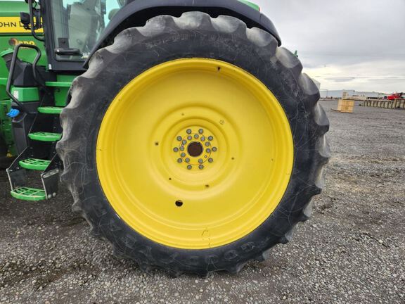 2021 John Deere 8R 370 Tractor