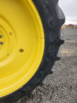 2021 John Deere 8R 370 Tractor