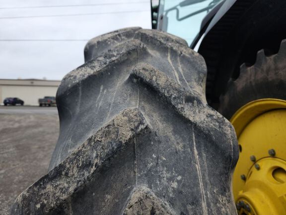 2021 John Deere 8R 370 Tractor