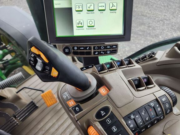 2021 John Deere 8R 370 Tractor