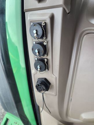 2021 John Deere 8R 370 Tractor