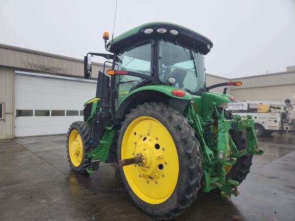 2018 John Deere 7230R Tractor
