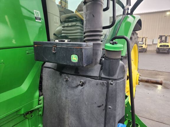 2018 John Deere 7230R Tractor