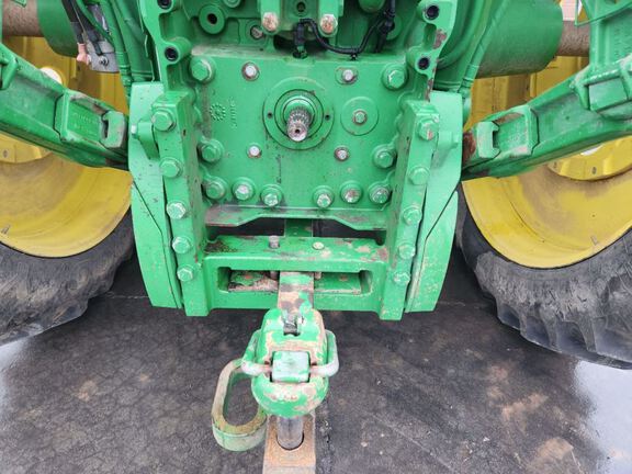 2018 John Deere 7230R Tractor