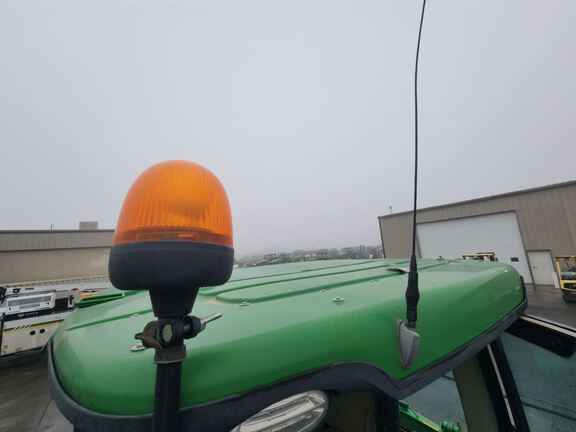 2018 John Deere 7230R Tractor