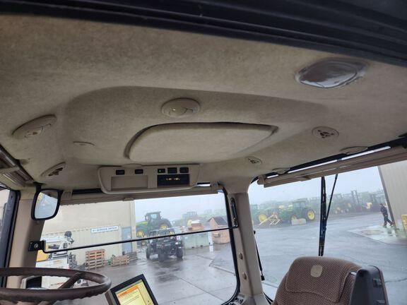 2018 John Deere 7230R Tractor