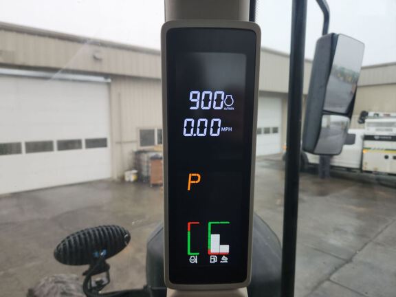 2018 John Deere 7230R Tractor