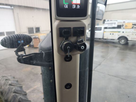 2018 John Deere 7230R Tractor