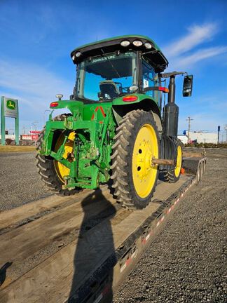 2018 John Deere 7230R Tractor
