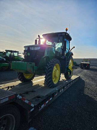 2018 John Deere 7230R Tractor