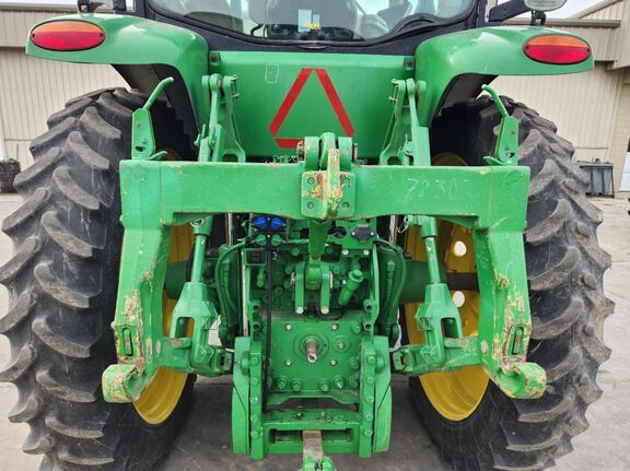 2018 John Deere 7230R Tractor