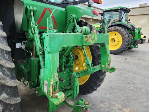 2018 John Deere 7230R Tractor