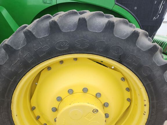 2018 John Deere 7230R Tractor