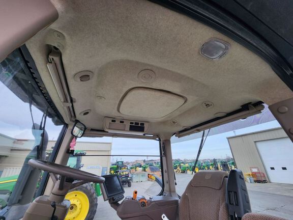 2018 John Deere 7230R Tractor