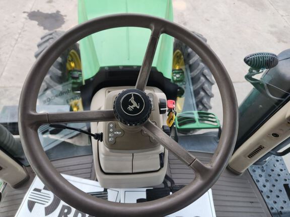 2018 John Deere 7230R Tractor