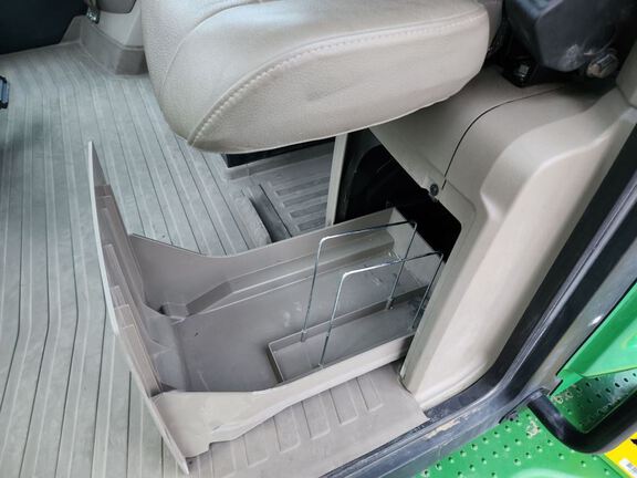 2022 John Deere 9RX 640 Tractor Rubber Track