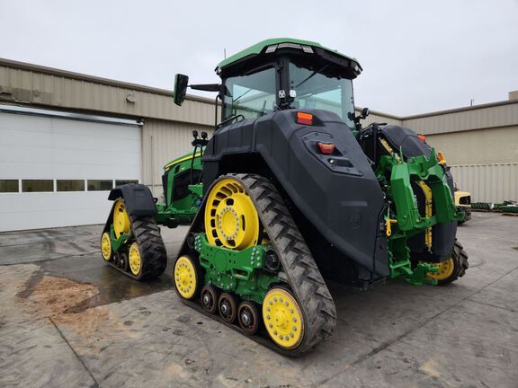 2023 John Deere 8RX 410 Tractor Rubber Track