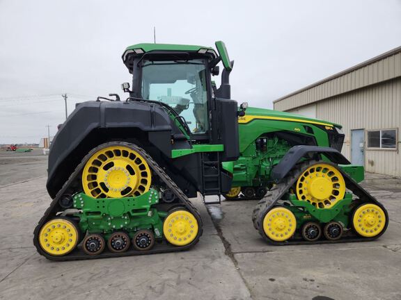 2023 John Deere 8RX 410 Tractor Rubber Track