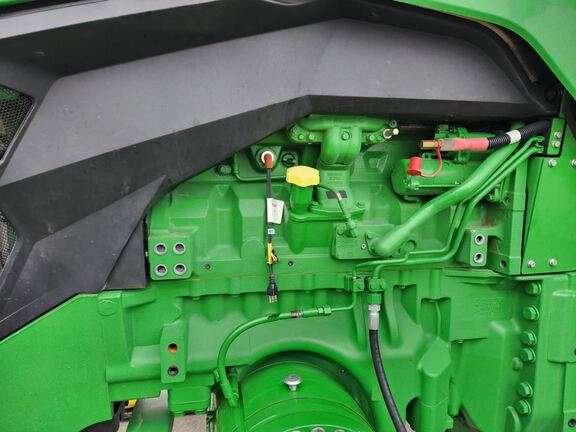 2023 John Deere 8RX 410 Tractor Rubber Track