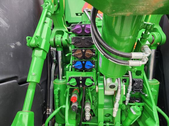 2023 John Deere 8RX 410 Tractor Rubber Track