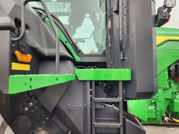 2023 John Deere 8RX 410 Tractor Rubber Track