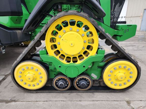 2023 John Deere 8RX 410 Tractor Rubber Track