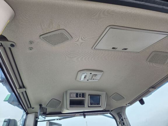 2023 John Deere 8RX 410 Tractor Rubber Track